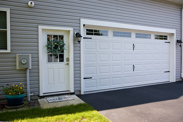 24/7 Emergency Garage Door Panel Replacement experts in Reidsville, NC